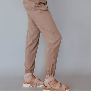 Albion Fit Khaki Jetsetters